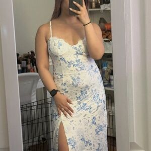 Chic Blue Floral Midi Dress